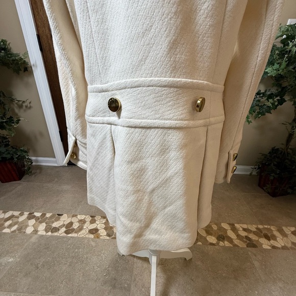Express Classic Double-Breasted Textured White Peacoat - Picture 9 of 12
